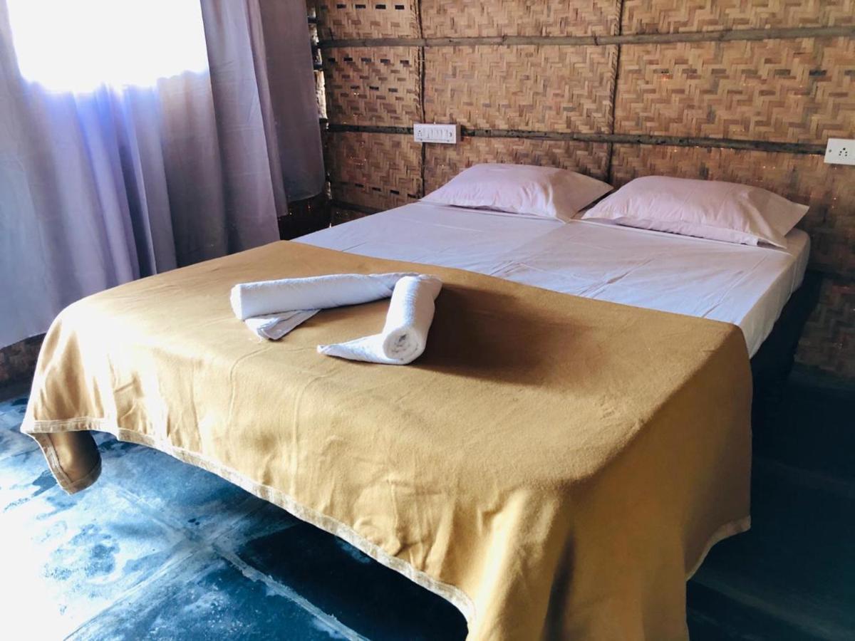 Hotel Island Vibes Hampi Esterno foto